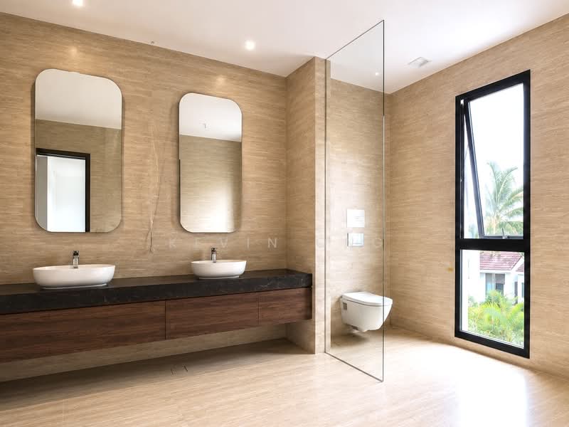 Henry Park, 1 Mount Sinai Road, 5 Bedrooms, 12,110 sqft, Semi-Detached House For Sale, by Kevin Ong, 500133342 - Bathroom - PropertyGuru.com.sg