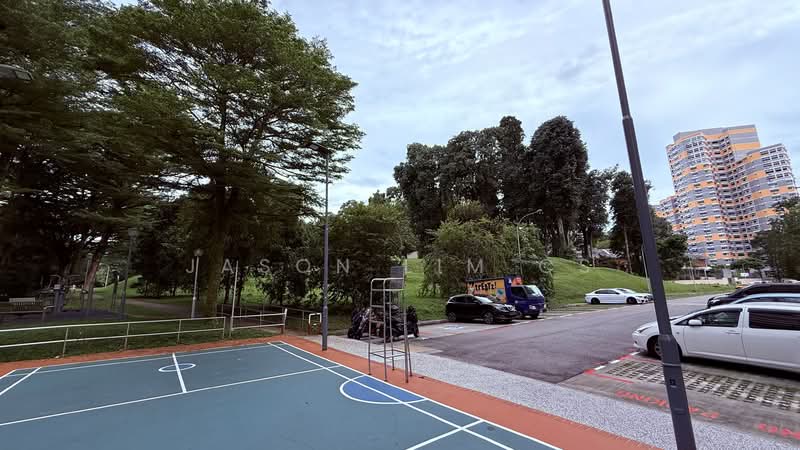267 Bukit Batok East Avenue 4, 267 Bukit Batok East Avenue 4, Room Rental, 120 sqft, HDB Flat For Rent, by Jason Lim Cs, 500133357 - Exterior - PropertyGuru.com.sg