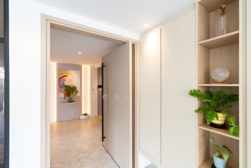 Grace Garden, , 6 Bedrooms, 7,500 sqft, Corner Terrace For Sale, by Tricia Tay, 500133370 - Entrance - PropertyGuru.com.sg