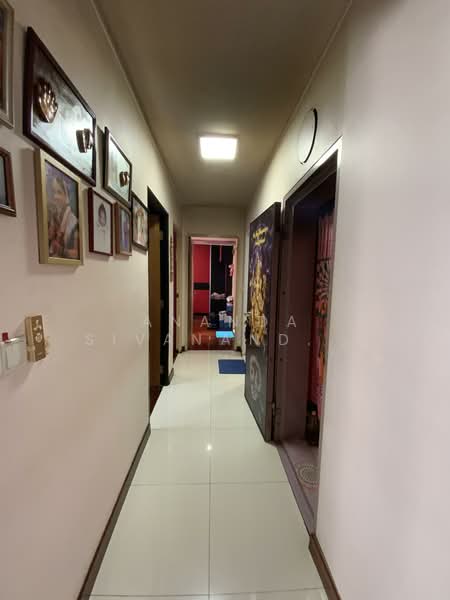 476B Upper Serangoon View, 476B Upper Serangoon View, 3 Bedrooms, 1,023 sqft, HDB Flat For Sale, by Ananda Sivanandam, 500133374 - Corridor - PropertyGuru.com.sg