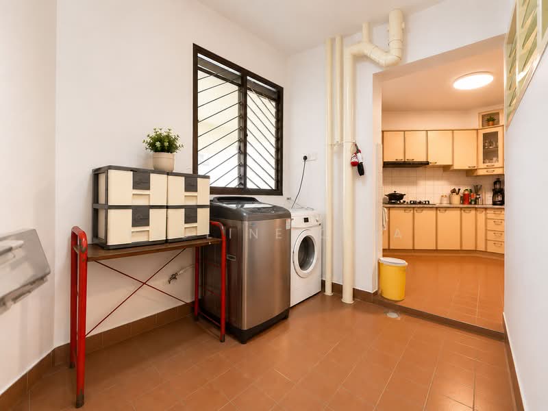 Ivory Heights, 124 Jurong East Street 13, 3 Bedrooms, 1,701 sqft, Condominium For Sale, by Pauline Chia, 500133381 - Kitchen - PropertyGuru.com.sg