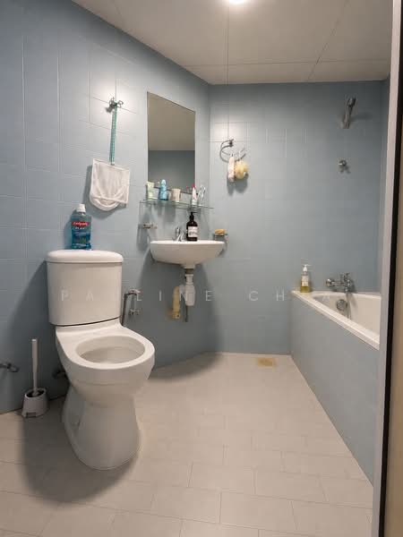 Ivory Heights, 124 Jurong East Street 13, 3 Bedrooms, 1,701 sqft, Condominium For Sale, by Pauline Chia, 500133381 - Bathroom - PropertyGuru.com.sg