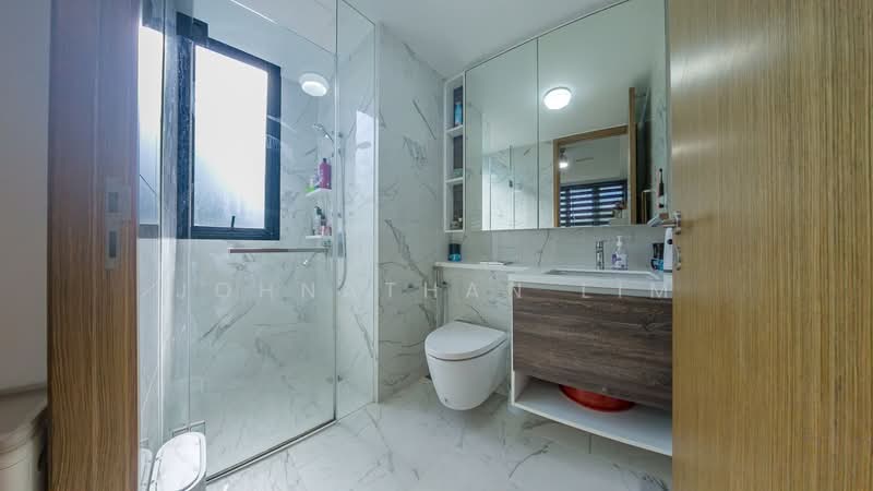 Parc Botannia, 10 Fernvale Street, 3 Bedrooms, 775 sqft, Condominium For Rent, by Johnathan Lim, 500133384 - Bathroom - PropertyGuru.com.sg