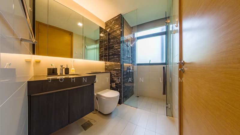 Parc Botannia, 10 Fernvale Street, 3 Bedrooms, 775 sqft, Condominium For Rent, by Johnathan Lim, 500133384 - Bathroom - PropertyGuru.com.sg