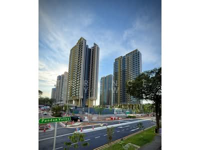 For Sale - Pinetree Hill
