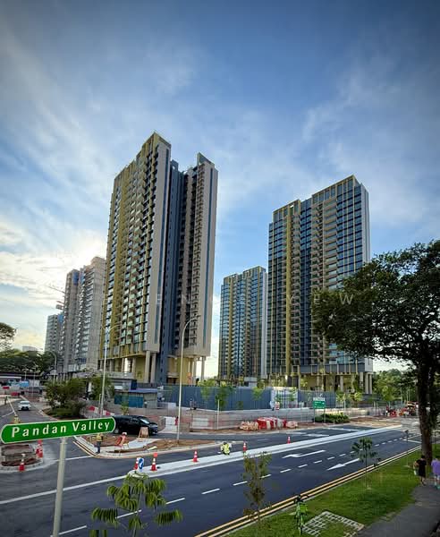 Pinetree Hill, 32 Pine Grove, 2 Bedrooms, 764 sqft, Condominium For Sale, by Terence Yew, 500133389 - Exterior - PropertyGuru.com.sg