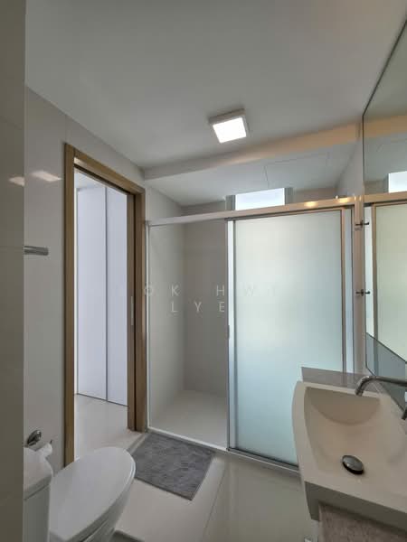 Citylights, 90 Jellicoe Road, 2 Bedrooms, 721 sqft, Condominium For Sale, by Geok Hwee Lye, 500133391 - Bathroom - PropertyGuru.com.sg