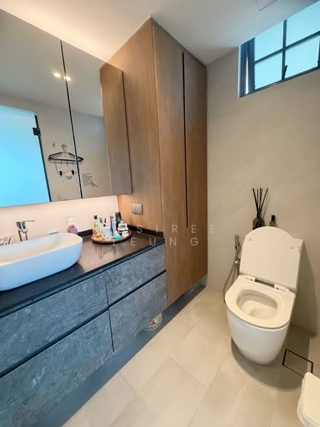 Sanctuary Green, 187 Tanjong Rhu Road, 3 Bedrooms, 1,238 sqft, Condominium For Sale, by Desiree Leung, 500133407 - Bathroom - PropertyGuru.com.sg
