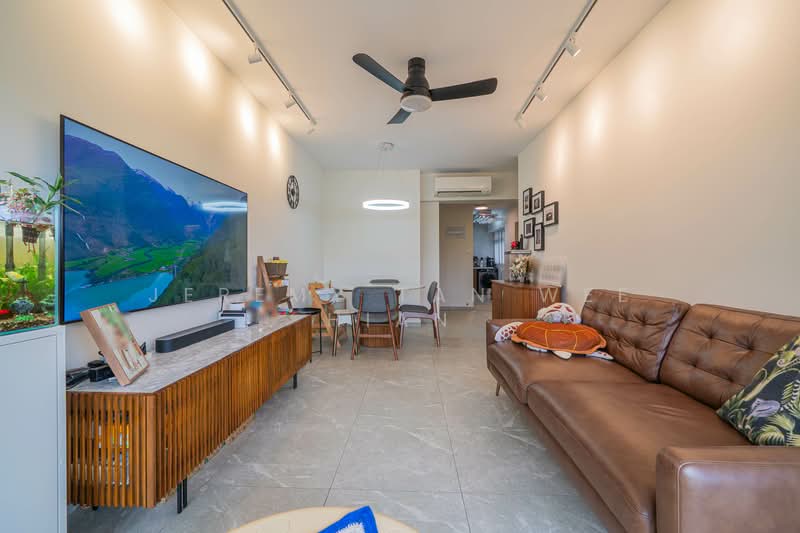 27A Jalan Membina, 27A Jalan Membina, 3 Bedrooms, 968 sqft, HDB Flat For Sale, by Jeremy Tan Wee Hian, 500133418 - Living Room - PropertyGuru.com.sg
