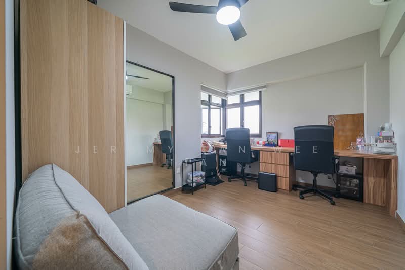27A Jalan Membina, 27A Jalan Membina, 3 Bedrooms, 968 sqft, HDB Flat For Sale, by Jeremy Tan Wee Hian, 500133418 - Study - PropertyGuru.com.sg