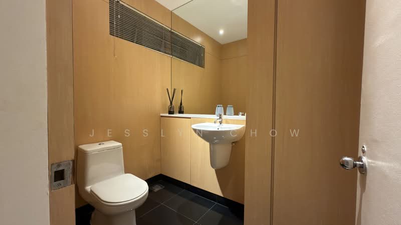 The Colonnade, 82 Grange Road, 3 Bedrooms, 3,993 sqft, Condominium For Rent, by Jesslyn Chow, 500133430 - Bathroom - PropertyGuru.com.sg