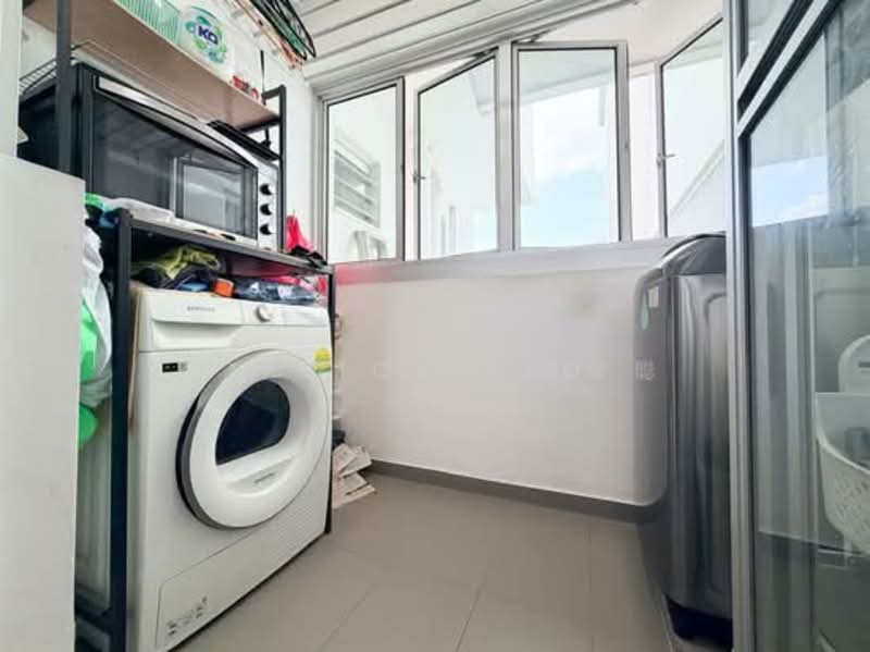 182B Woodlands Street 13, 182B Woodlands Street 13, 4 Bedrooms, 1,291 sqft, HDB Flat For Sale, by Alice Yeo, 500133442 - Yard - PropertyGuru.com.sg