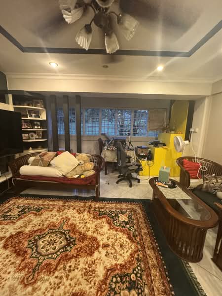 535 Bukit Batok Street 52, 535 Bukit Batok Street 52, 3 Bedrooms, 1,571 sqft, HDB Flat For Sale, by Azhar Johar, 500133445 - Living Room - PropertyGuru.com.sg