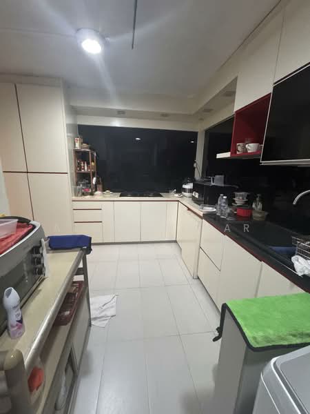 535 Bukit Batok Street 52, 535 Bukit Batok Street 52, 3 Bedrooms, 1,571 sqft, HDB Flat For Sale, by Azhar Johar, 500133445 - Kitchen - PropertyGuru.com.sg