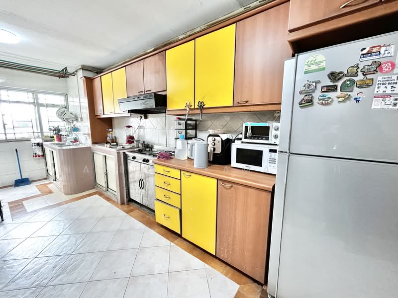 100 Bedok North Avenue 4, 100 Bedok North Avenue 4, 3 Bedrooms, 990 sqft, HDB Flat For Sale, by Sharifah Kamariah, 500133460 - Kitchen - PropertyGuru.com.sg