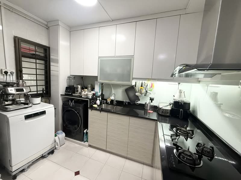 193 Rivervale Drive, 193 Rivervale Drive, 3 Bedrooms, 1,195 sqft, HDB Flat For Sale, by Lim Sheng Han, 500133465 - Kitchen - PropertyGuru.com.sg