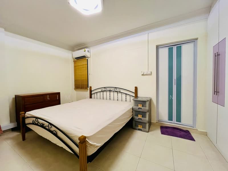 193 Rivervale Drive, 193 Rivervale Drive, 3 Bedrooms, 1,195 sqft, HDB Flat For Sale, by Lim Sheng Han, 500133465 - Bedroom - PropertyGuru.com.sg