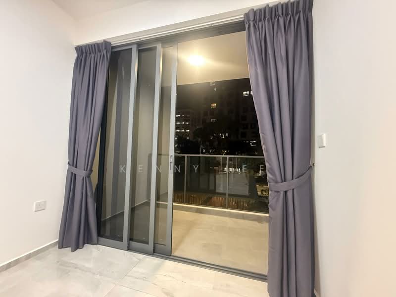 Affinity At Serangoon, , 2 Bedrooms, 614 sqft, Condominium For Sale, by Kenny Lee, 500133468 - Balcony - PropertyGuru.com.sg