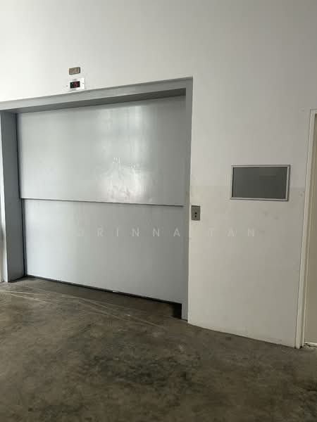 Citilink Warehouse Complex, 102E Pasir Panjang Road, 2,842 sqft, Light Industrial (B1) For Rent, by Corinna Tan, 500133471 - Interior - CommercialGuru.com.sg