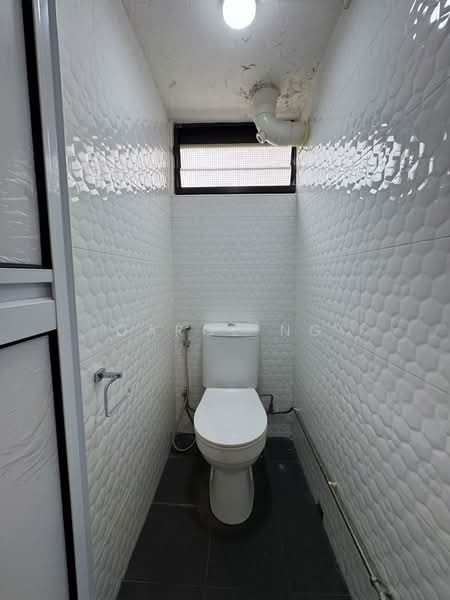 28 New Upper Changi Road, 28 New Upper Changi Road, 2 Bedrooms, 700 sqft, HDB Flat For Sale, by Carol Ng, 500133479 - Bathroom - PropertyGuru.com.sg