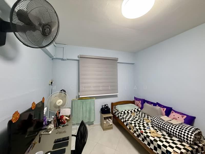 319 Clementi Avenue 4, 319 Clementi Avenue 4, 2 Bedrooms, 721 sqft, HDB Flat For Rent, by Michael Lau, 500133482 - Bedroom - PropertyGuru.com.sg