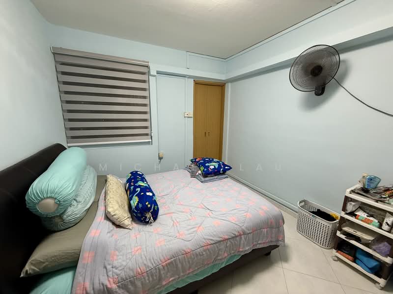 319 Clementi Avenue 4, 319 Clementi Avenue 4, 2 Bedrooms, 721 sqft, HDB Flat For Rent, by Michael Lau, 500133482 - Bedroom - PropertyGuru.com.sg