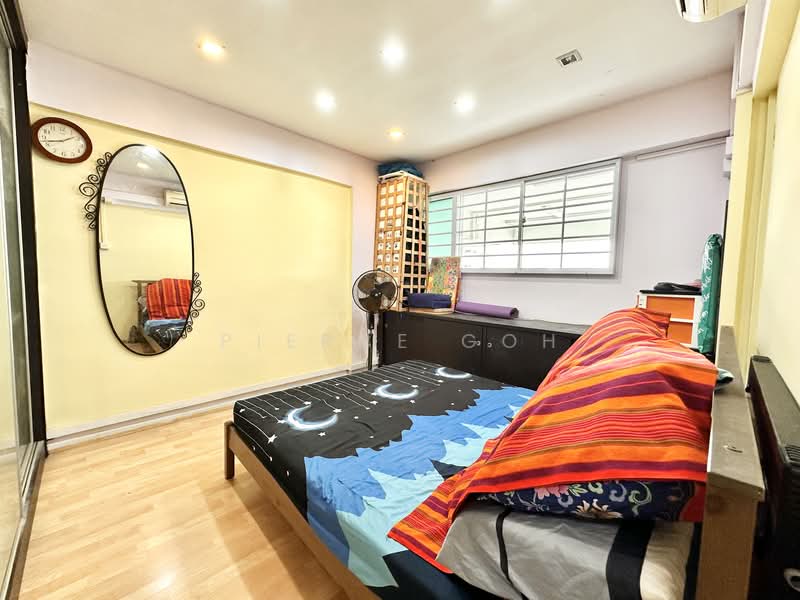 143 Potong Pasir Avenue 2, 143 Potong Pasir Avenue 2, 2 Bedrooms, 797 sqft, HDB Flat For Sale, by Pierce Goh, 500133491 - Bedroom - PropertyGuru.com.sg