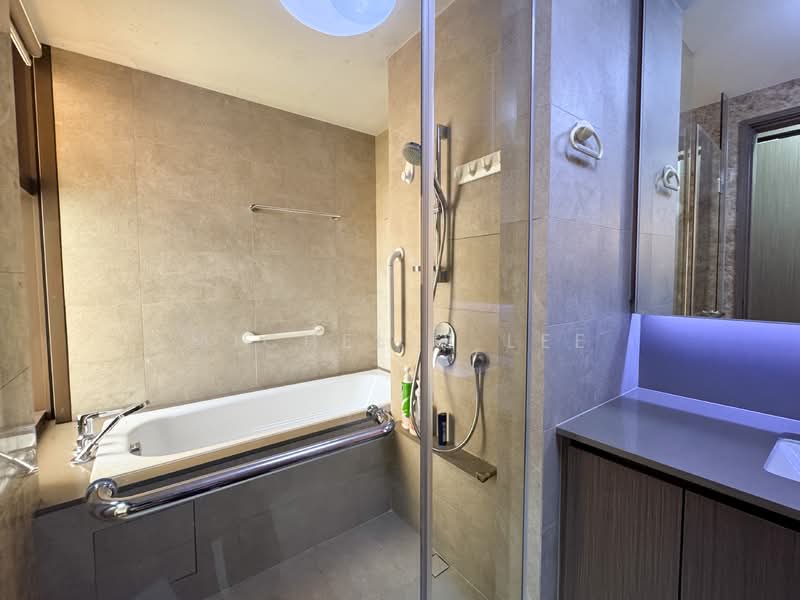 Seaside Residences, 16 Siglap Link, 4 Bedrooms, 1,679 sqft, Apartment For Sale, by Michelle Lee, 500133493 - Bathroom - PropertyGuru.com.sg