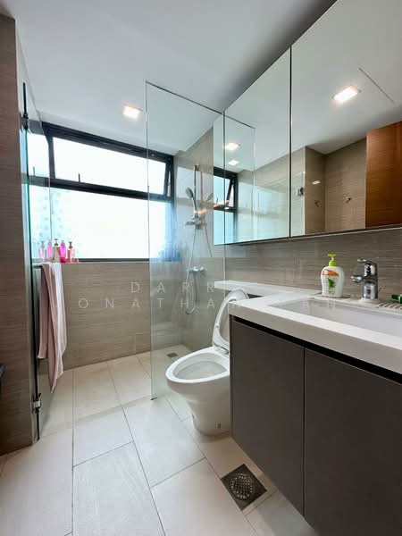 The Topiary, 11 Fernvale Lane, 2 Bedrooms, 1,367 sqft, Executive Condominium For Rent, by Darryl Jonathan Tan, 500133549 - Bathroom - PropertyGuru.com.sg