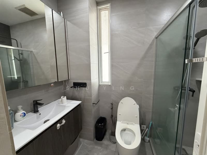 Parry Green, 47 Limbok Terrace, 6 Bedrooms, 3,900 sqft, Corner Terrace For Sale, by Shu Ying, 500133556 - Bathroom - PropertyGuru.com.sg