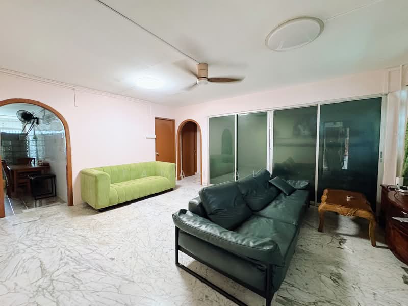 82 Bedok North Road, 82 Bedok North Road, 3 Bedrooms, 990 sqft, HDB Flat For Sale, by Farah Ali, 500133560 - PropertyGuru.com.sg