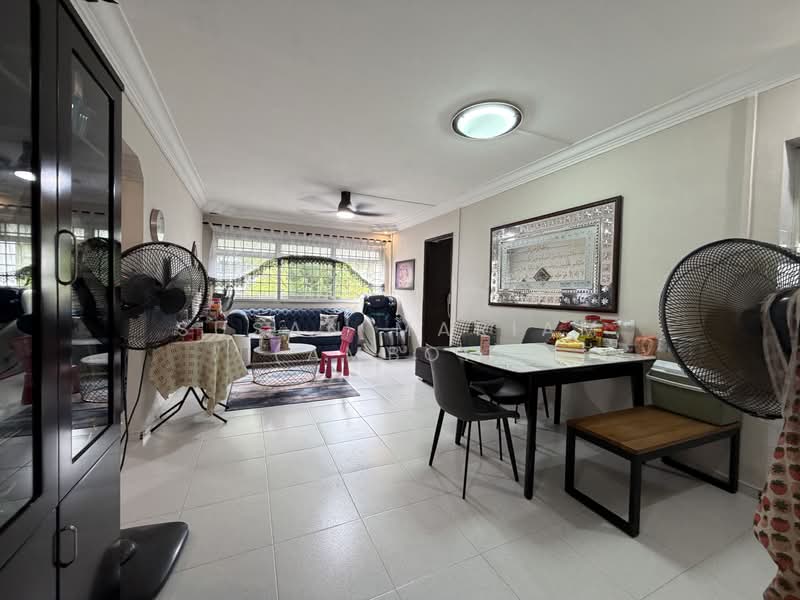 626 Woodlands Avenue 6, 626 Woodlands Avenue 6, 3 Bedrooms, 990 sqft, HDB Flat For Sale, by Susan Mariam (Amboi), 500133588 - Living Room - PropertyGuru.com.sg