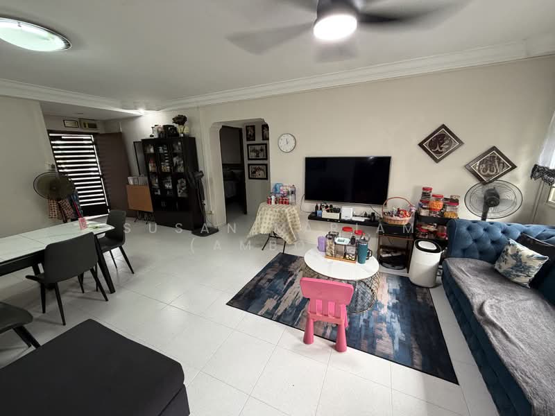 626 Woodlands Avenue 6, 626 Woodlands Avenue 6, 3 Bedrooms, 990 sqft, HDB Flat For Sale, by Susan Mariam (Amboi), 500133588 - Living Room - PropertyGuru.com.sg
