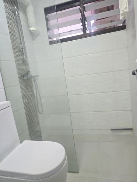 931 Hougang Street 91, 931 Hougang Street 91, 4 Bedrooms, 1,291 sqft, HDB Flat For Sale, by Nora Kassim, 500133599 - Master bathroom  - PropertyGuru.com.sg