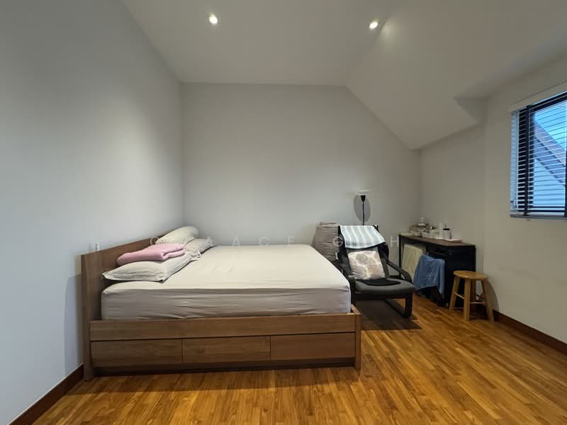 Siglap Rise, Siglap, 5 Bedrooms, 3,010 sqft, Terraced House For Rent, by Graace Goh, 500133600 - Bedroom - PropertyGuru.com.sg
