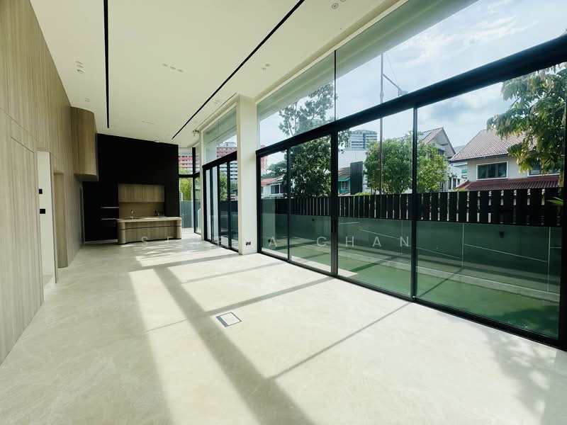 For Sale - Opera Estate