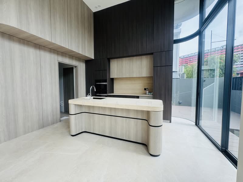 Opera Estate, Norma Terrace, 5 Bedrooms, 4,600 sqft, Corner Terrace For Sale, by Serena Chan, 500133607 - Kitchen - PropertyGuru.com.sg