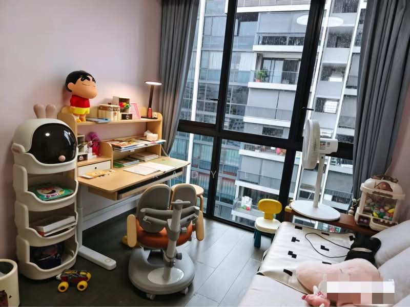 Waterbay, 45 Edgefield Plains, 4 Bedrooms, 1,345 sqft, Executive Condominium For Rent, by Brady Li, 500133614 - Study - PropertyGuru.com.sg