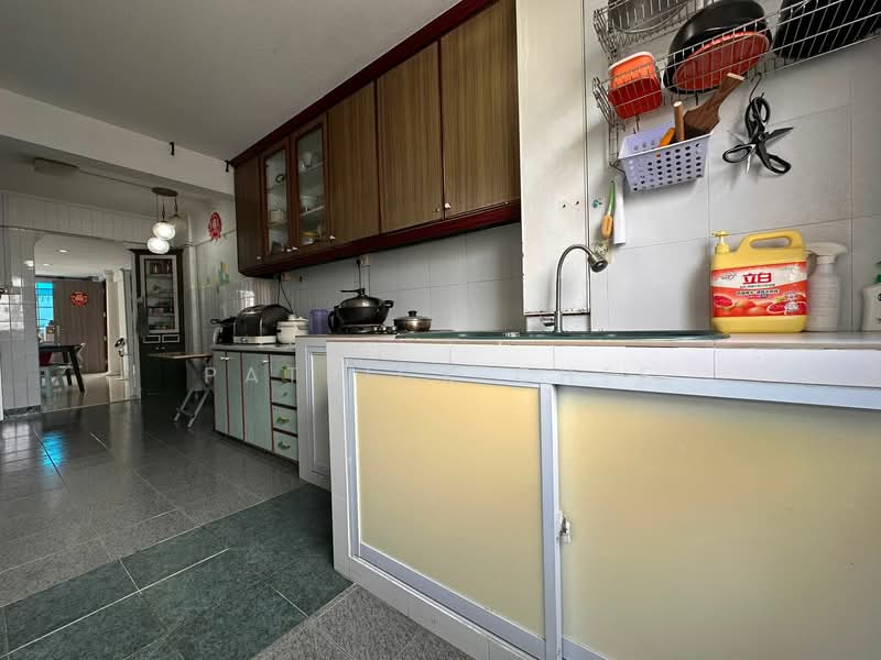 427 Yishun Avenue 11, 427 Yishun Avenue 11, 3 Bedrooms, 1,119 sqft, HDB Flat For Sale, by Patrick Chee, 500133616 - Kitchen - PropertyGuru.com.sg