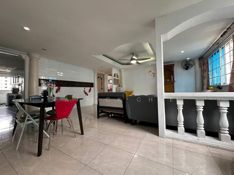 427 Yishun Avenue 11, 427 Yishun Avenue 11, 3 Bedrooms, 1,119 sqft, HDB Flat For Sale, by Patrick Chee, 500133616 - Living Room - PropertyGuru.com.sg