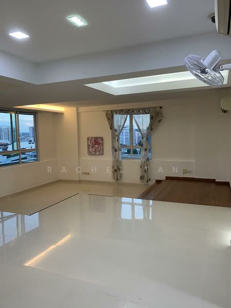 For Rent - Escada View
