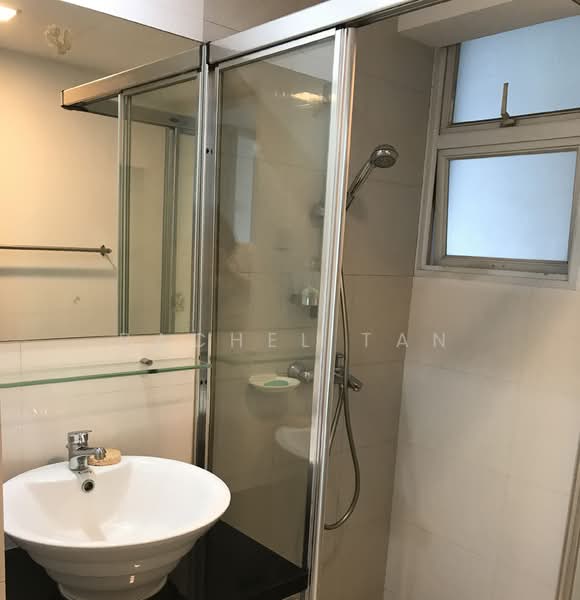 Escada View, 53 Lengkong Empat, 3 Bedrooms, 1,445 sqft, Condominium For Rent, by Rachel Tan, 500133634 - Bathroom - PropertyGuru.com.sg