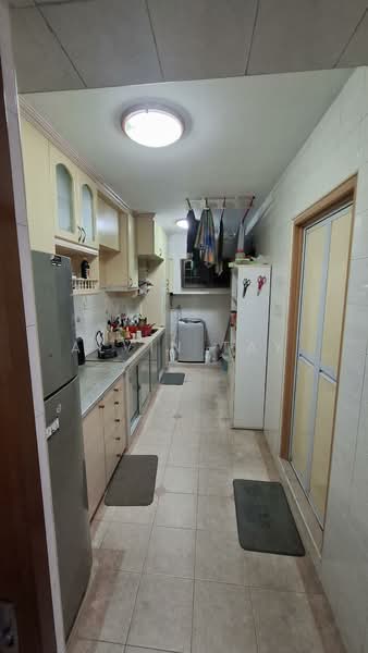 689B Choa Chu Kang Drive, 689B Choa Chu Kang Drive, 3 Bedrooms, 1,184 sqft, HDB Flat For Rent, by Alvin Tay, 500133635 - Kitchen - PropertyGuru.com.sg