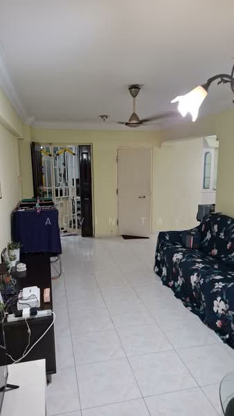 689B Choa Chu Kang Drive, 689B Choa Chu Kang Drive, 3 Bedrooms, 1,184 sqft, HDB Flat For Rent, by Alvin Tay, 500133635 - Living Room - PropertyGuru.com.sg