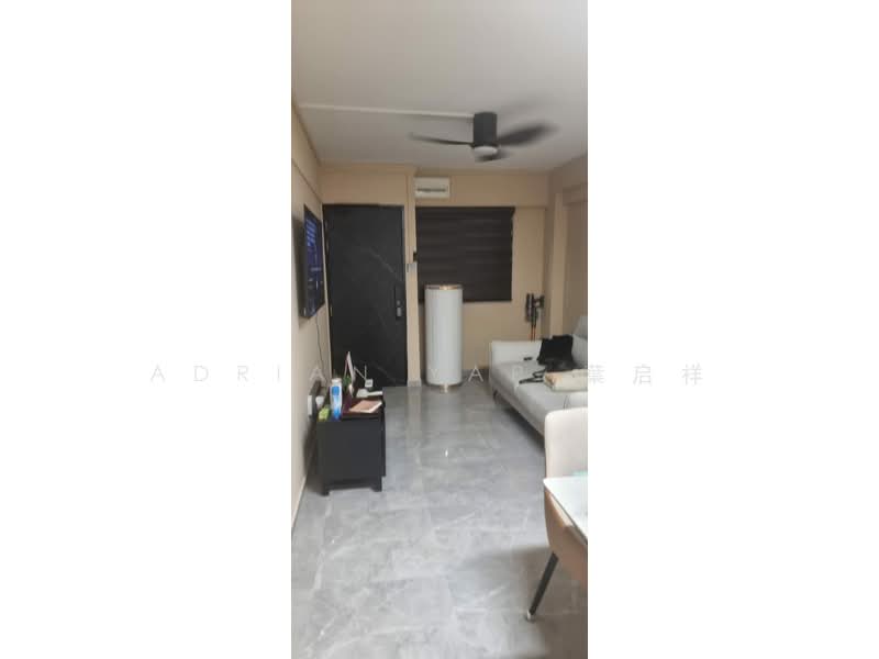 703 West Coast Road, 703 West Coast Road, Room Rental, 200 sqft, HDB Flat For Rent, by Adrian Yap 葉启祥, 500133651 - Living Room - PropertyGuru.com.sg