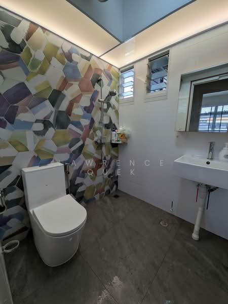 621A Tampines Street 61, 621A Tampines Street 61, 3 Bedrooms, 1,001 sqft, HDB Flat For Sale, by Lawrence Quek, 500133693 - Bathroom - PropertyGuru.com.sg