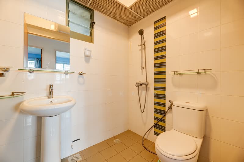 676B Punggol Drive, 676B Punggol Drive, 3 Bedrooms, 1,001 sqft, HDB Flat For Sale, by Heikal Shafrudin, 500133722 - Bathroom - PropertyGuru.com.sg