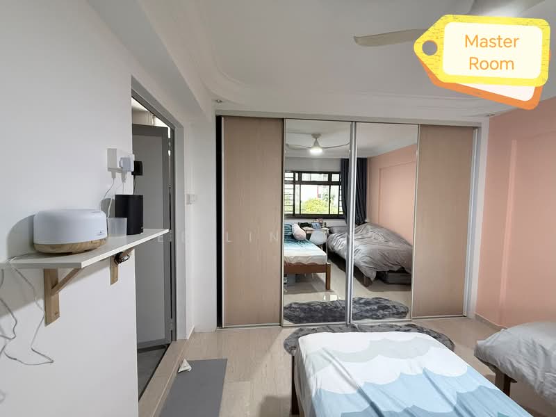 277 Toh Guan Road, 277 Toh Guan Road, Room Rental, 250 sqft, HDB Flat For Rent, by Ee Lin Ong, 500133751 - Master Bedroom - PropertyGuru.com.sg