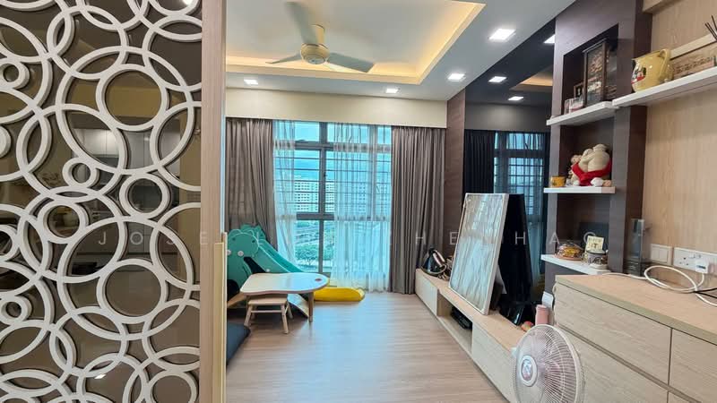 315B Punggol Way, 315B Punggol Way, 3 Bedrooms, 1,001 sqft, HDB Flat For Sale, by Jose Loh Zhenhao, 500133773 - Living Room - PropertyGuru.com.sg