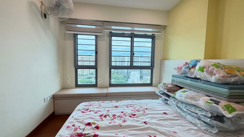 315B Punggol Way, 315B Punggol Way, 3 Bedrooms, 1,001 sqft, HDB Flat For Sale, by Jose Loh Zhenhao, 500133773 - Bedroom - PropertyGuru.com.sg